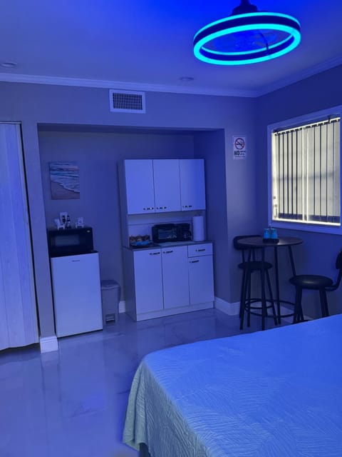 Blue Horizon Apartment in Town N Country