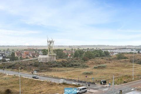 Day, Neighbourhood, Natural landscape, Location