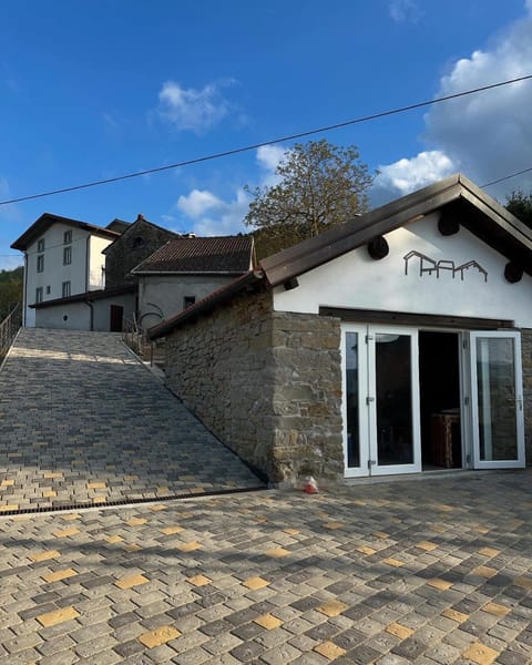 Property building, Day