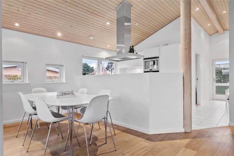 N312-Karrebaeksminde-Cypresvaenget-43 House in Næstved