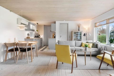 N326-Karrebaeksminde-Stolsgardsvej-17 House in Næstved