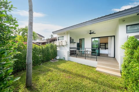 Property building, Garden, Garden view
