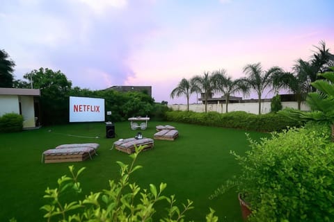 3 BHK Farm w pool & jacuzzi in jaipur Villa in Jaipur