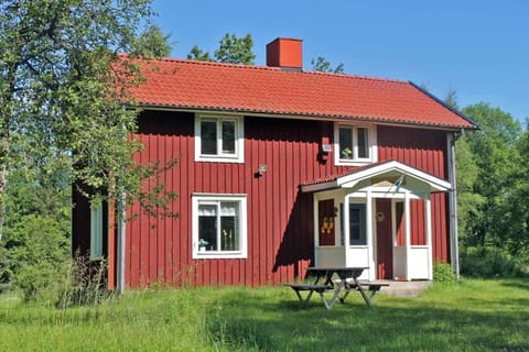 KRO468-Saevsjoestroem-Saevsjoe-Herrafaellan House in Kalmar County, Sweden