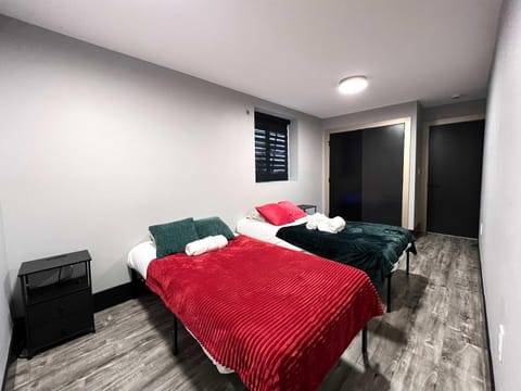 Spacious 2-Bedroom Retreat in Burnaby House in Burnaby