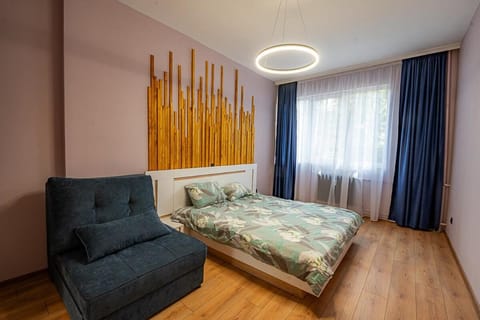1 minute to main Street & NDK & Free Parking Apartment in Sofia