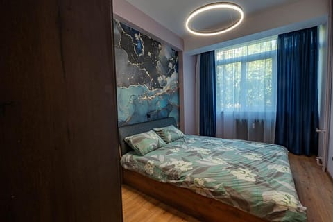 1 minute to main Street & NDK & Free Parking Apartment in Sofia