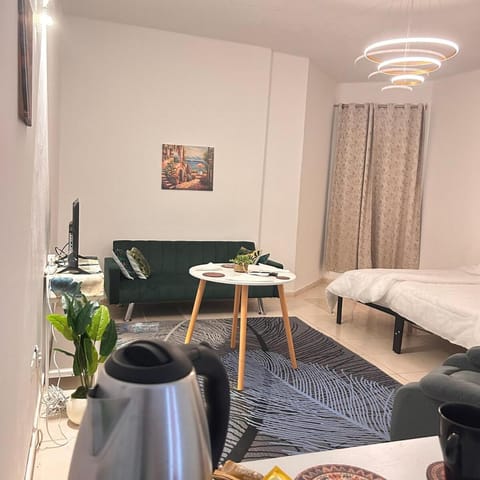 LA Dolce CASA, Private Toilet ,AJMAN Apartment in Ajman