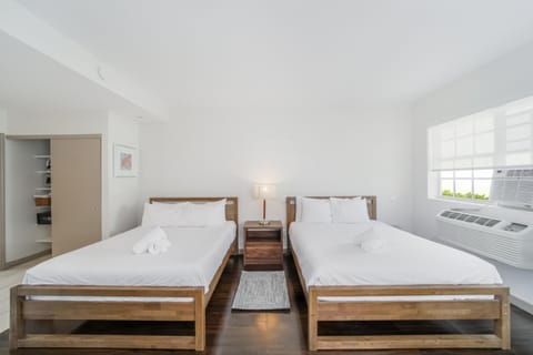 Bed, Photo of the whole room, Bedroom, towels, air conditioner