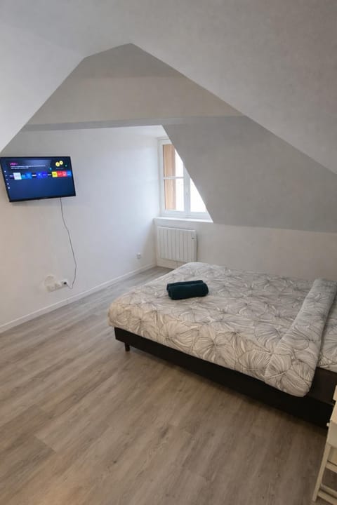 TV and multimedia, Photo of the whole room