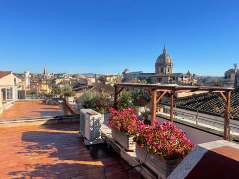 View (from property/room), Balcony/Terrace, City view
