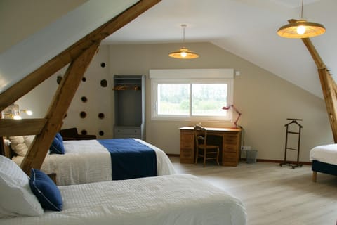 Photo of the whole room