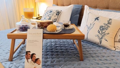 Bed, Bedroom, Breakfast