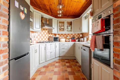 Spacious Home by Lough Rynn Castle Wedding Venue Bed and Breakfast in Longford