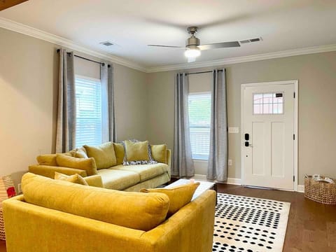 The Jefferson Weekend Haven Prime Location Apartment in Nashville