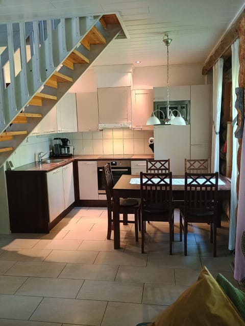 Kitchen or kitchenette, Dining area, dishwasher, oven, stove