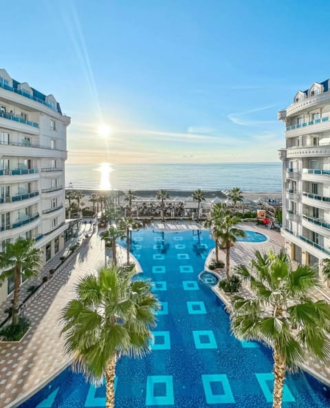 Property building, Day, Natural landscape, Pool view, Sea view, Swimming pool, sunbed