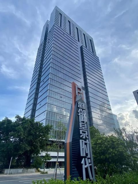 Property building, Landmark view, Street view, Quiet street view
