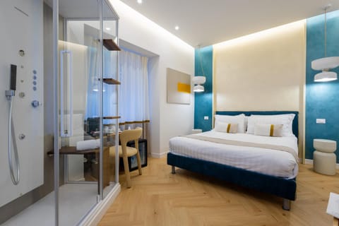 Shower, Bedroom