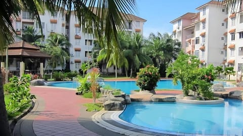 Swimming pool