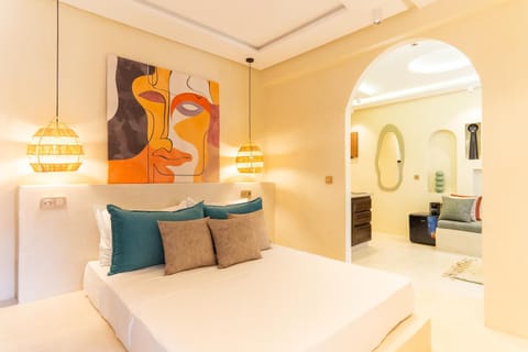 Bed, Decorative detail, Bedroom