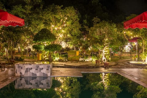 Garden, Swimming pool