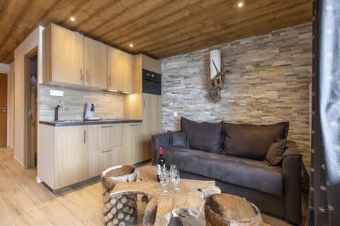 Communal lounge/ TV room, Kitchen or kitchenette, Living room, Seating area