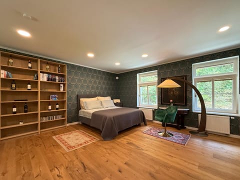 Bed, Library, Bedroom