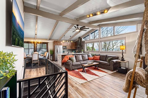 Ober Lux Chalet Chalet in Chalet Village