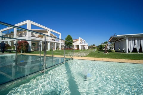 Property building, Swimming pool, Swimming pool