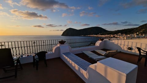 Natural landscape, View (from property/room), Balcony/Terrace, Sea view