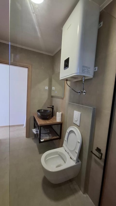 Toilet, Bathroom