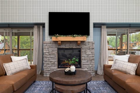 Communal lounge/ TV room, Living room, Other, Seating area, fireplace