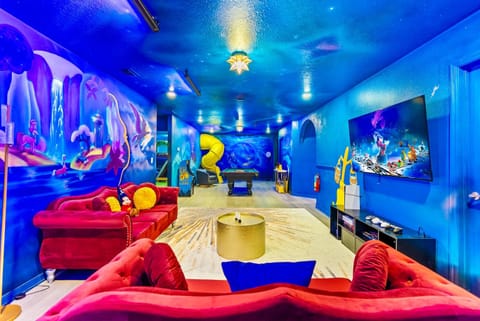 Communal lounge/ TV room, Billiard, Game Room, Living room, Seating area, Kids's club, Evening entertainment, Entertainment, Entertainment, hair dryier, air conditioner, air conditioner