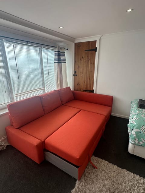 Pembs Studio Apartment Apartment in Wales