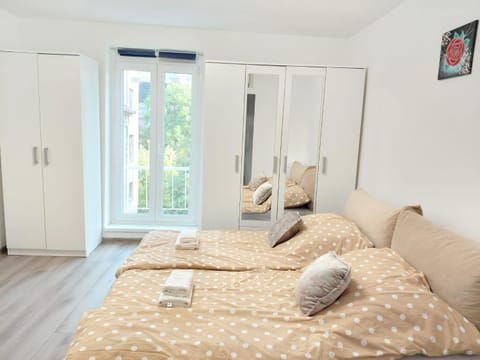 Bed, Photo of the whole room, Bedroom, towels, wardrobe
