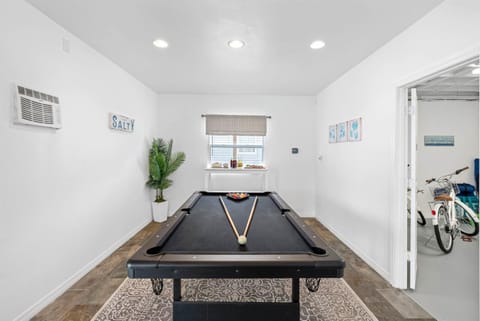 Family-Friendly Retreat Pool & Game Room by Crystal Beach House in Crystal Beach