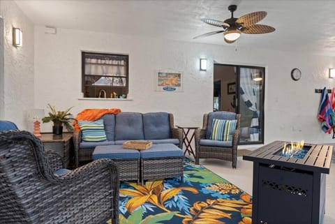 Waterfront - Private Pool - Pet Friendly House in Port Orange