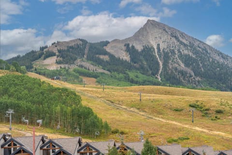 Day, Natural landscape, Mountain view