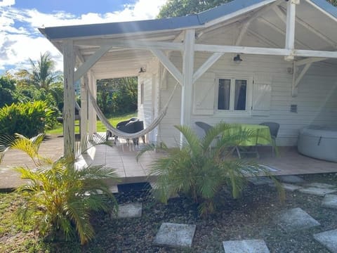 Property building, Patio, Garden