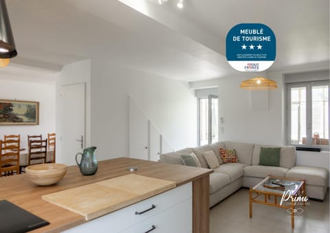 Living room, kitchen