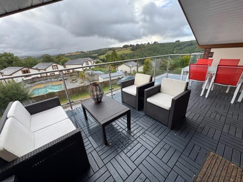 Balcony/Terrace, Seating area, Pool view, sunbed