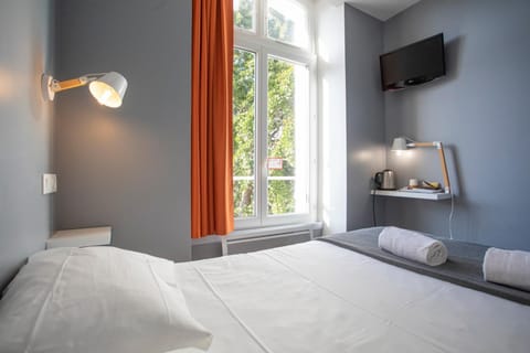 Au Bout Du Quai Hotel in Granville