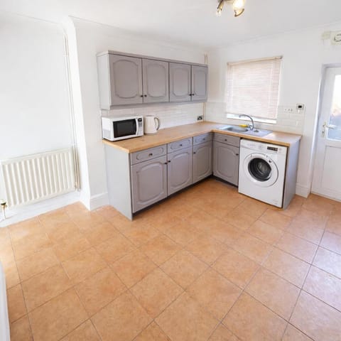 Cheap Grantham Town Centre Terrace House Apartment in Grantham