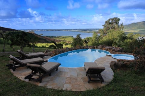 Day, Neighbourhood, Natural landscape, Garden, Pool view, Area and facilities, Swimming pool, Swimming pool, Sports