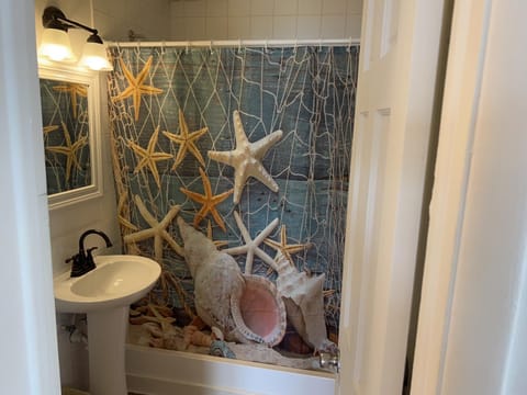 Buccaneer Quarters and Suites Motel in Key Colony Beach