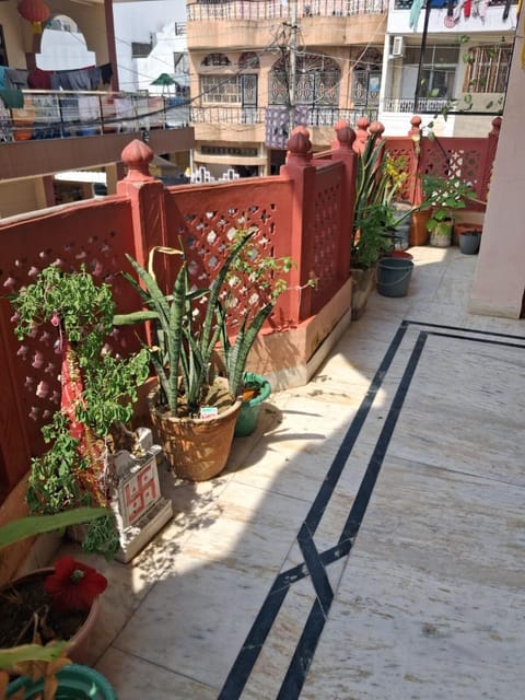 Jaipur Gypsy-Foodie paradise near Birla Mandir Apartment in Jaipur