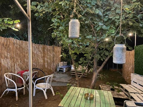 Zmajevo Gnezdo II Water House Villa in Belgrade