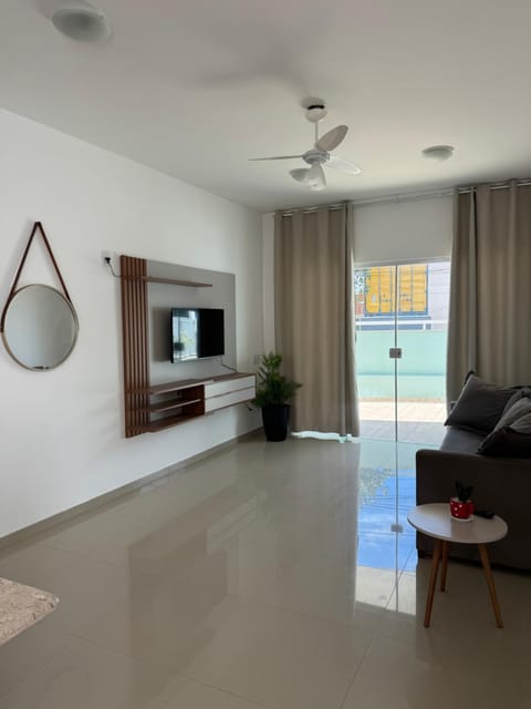 Communal lounge/ TV room, TV and multimedia, Living room