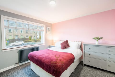 Shower, Toilet, TV and multimedia, Bedroom